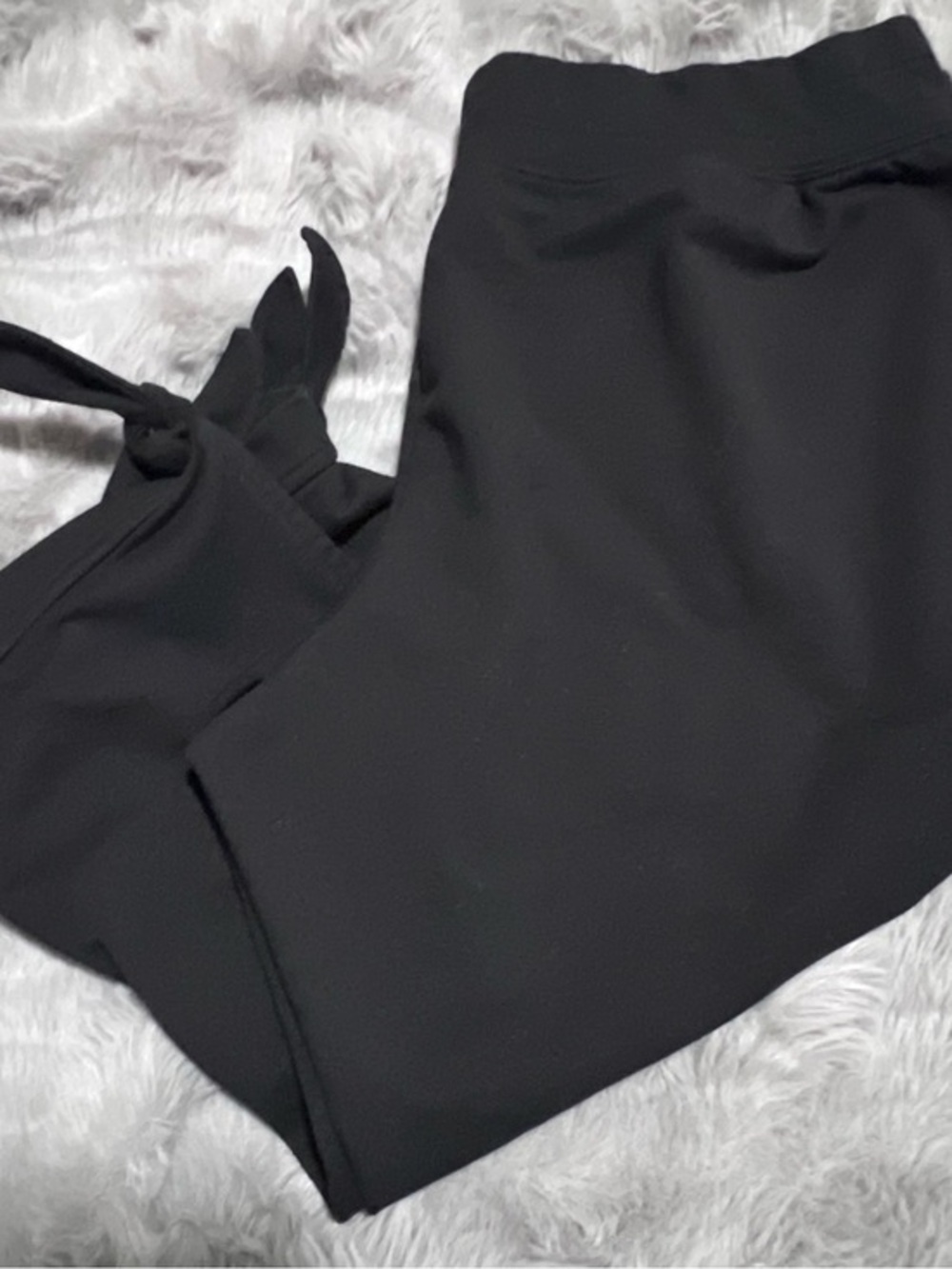 Black capris leggings with side ties